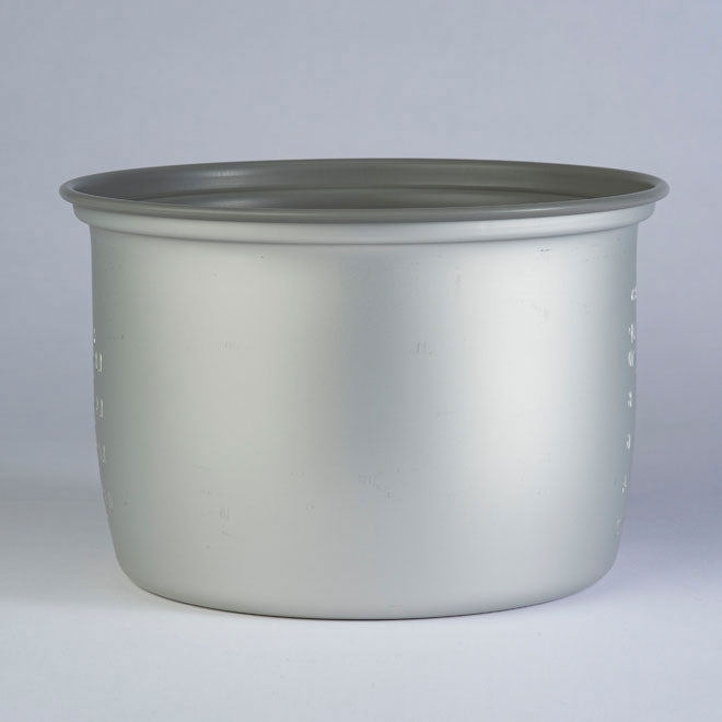 Pan (B226) for NS-RNC18A / RPC18 (10 Cup Model) *Not interchangeable with NRC-18 model O6